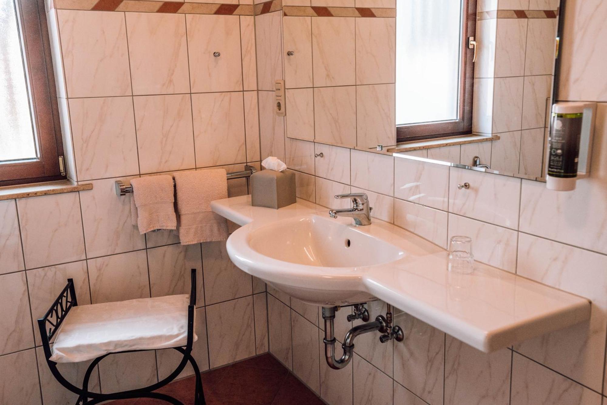 Schmidtburger Hof Hotel Weiler bei Monzingen Cameră foto